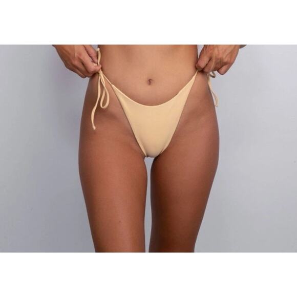 Skatie Swim Bikini Set Kate Top and Vera bottom buttercup XL NWT - Picture 6 of 8